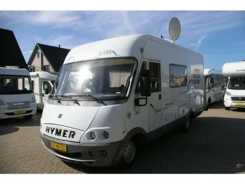 Hymer B class 544 L Seat, Long bench, 90600km photo: 2