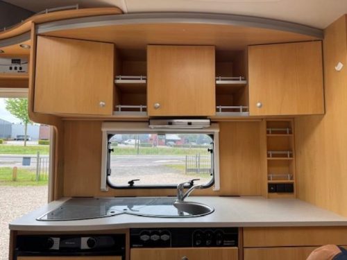 Dethleffs Advantage A 5881 5 person bunk bed photo: 15