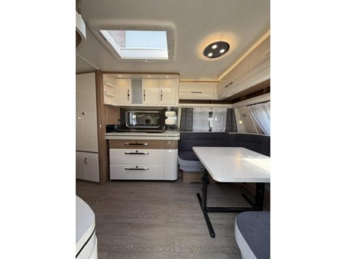 Hobby Excellent 560 WFU Incl. Mover and Awning photo: 11