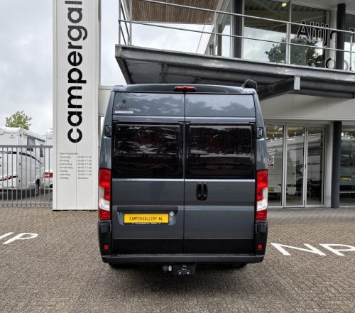 Euramobil Van 635 EB SINGLE BEDS 9T AUTOMATIC TOW HITCH photo: 21