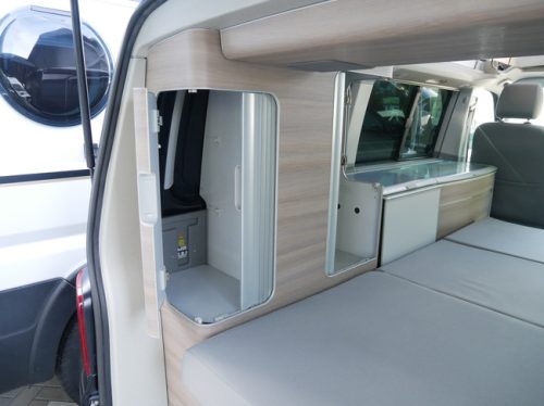 Volkswagen T5 GP California, DSG Automatic, Pop-top roof, Towbar photo: 17