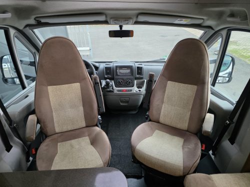 Adria Matrix M 680 SP 5 Gurtpl&auml;tze! Foto: 9