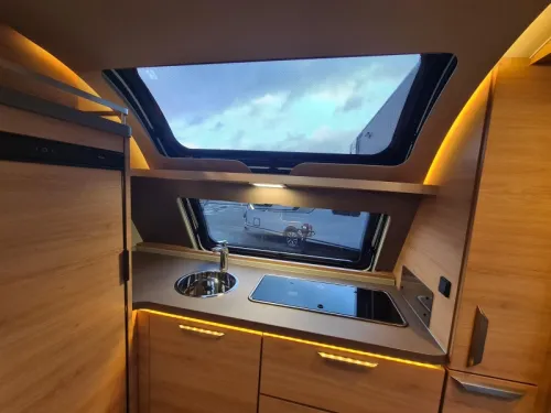 Knaus Sudwind 60 Years 500 PF Nouveau 2025, Toit panoramique ! photo : 10