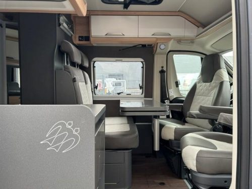 Knaus Boxlife 600ME Platinum Selection with pop-top roof photo: 6