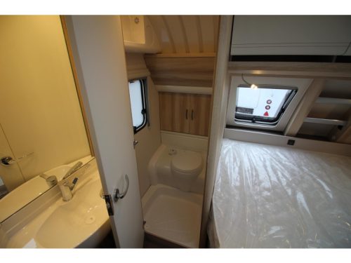 Hobby De Luxe 460 UFE Franz&ouml;sisches Bett & Rundsitzgruppe! Foto: 20