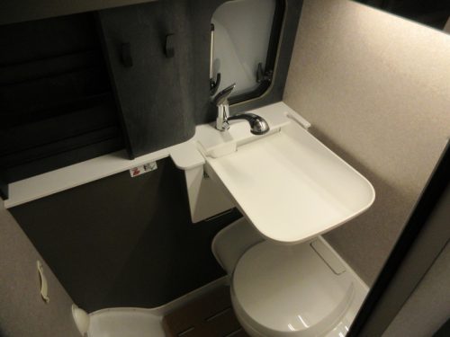Hymer Grand Canyon S 600 4X4 AUTOMAAT 190 PK Foto: 13