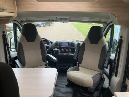 Knaus Boxstar Campervan AUTOMATIC Transverse bed, Engine air conditioning, Swivel seats, Bicycle carrier Busbiker, Year 2017 Camper centrum on the road Marum photo: 7