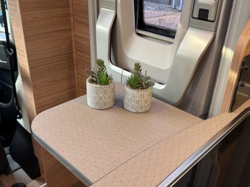 Weinsberg CaraCompact Pepper Edition 600 MEG 140 pk Automaat 9-Traps Euro 6 Fiat Ducato 8 **Enkele bedden/Fietsendrager/Satelliet/Smart TV photo: 13