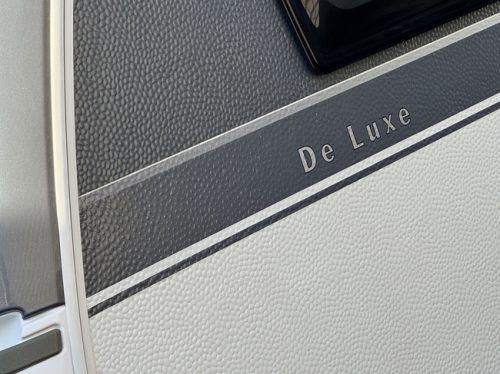 Hobby De Luxe 490 KMF met STAPELBED **6 Slaapplaatsen/Mover/1e eigenaar//Lichtmetalen velgen black/2x zonnepaneel/Autark/Nette caravan foto: 8