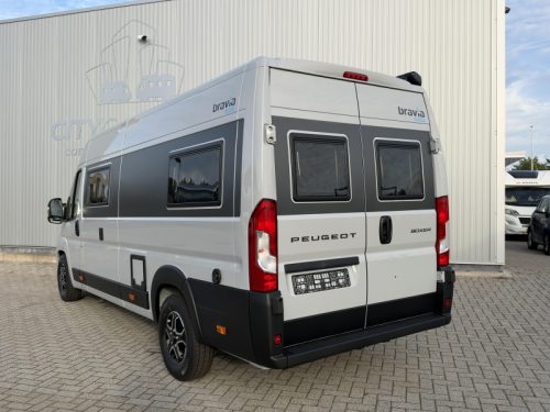 Bravia Mobil SWAN 636 Modelljahr 2027 Foto: 1