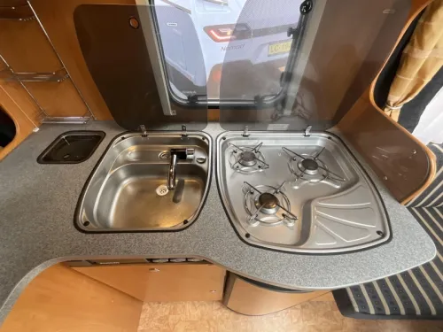 Dethleffs Camper Lifestyle 450 DB ALDE-Toldo-MUY CUIDADO foto: 6