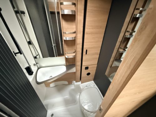Knaus L!ve Ti 650 MEG Single beds  photo: 5