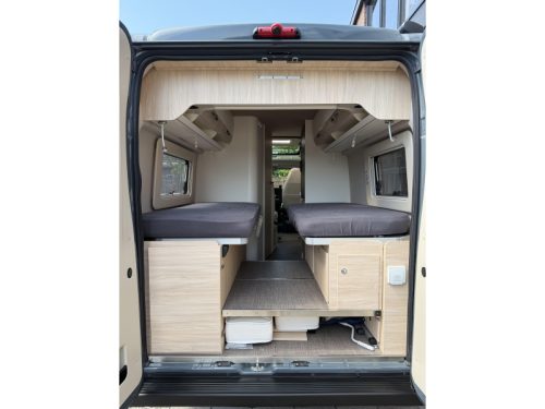 Eura Mobil Van 635 EB V635 EB Low beds! photo: 10