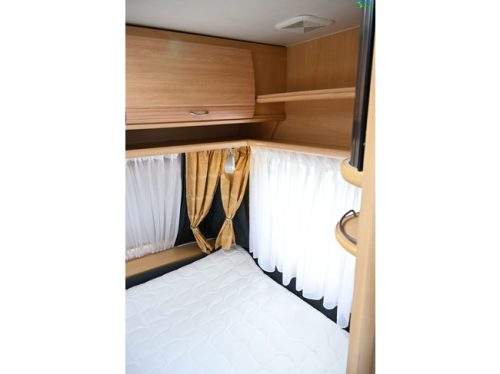 Dethleffs Camper 460DB Foto: 16