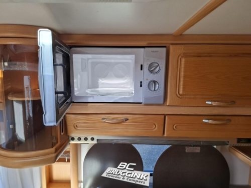 Fendt Platin 510 TFB French bed Microwave Awning photo: 5