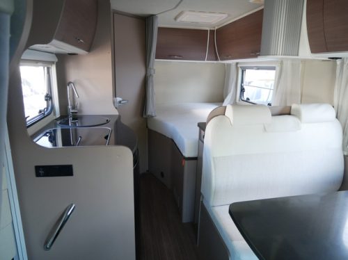 Etrusco (Laika) T5900 FB, Compact 6 Meter, French bed photo: 10