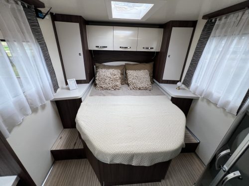 Benimar Tessoro 496 QUEENSBED+RONDZIT DAKAIRCO CAMERA EURO6  foto: 2