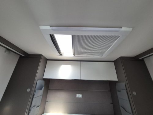 LMC Tourer Lift H 720 Airco, Cruise, Queens Bett + Hubdach Foto: 16