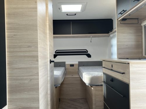 Caravelair Sport Line 492 Unico Verona Prs-voorwand  foto: 5