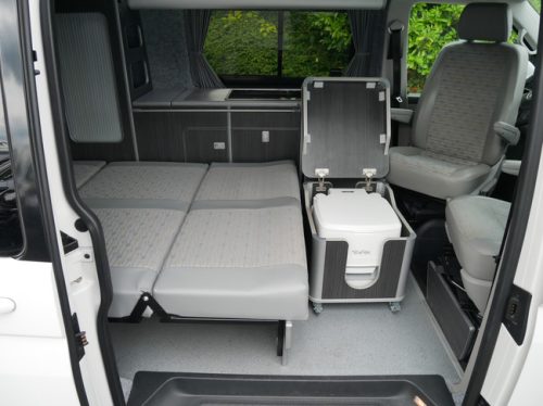 Volkswagen T5 GP, 4 Seats, Fixed High Roof photo: 17