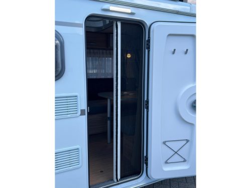Eriba Feeling 442 mover, awning, single beds  photo: 10