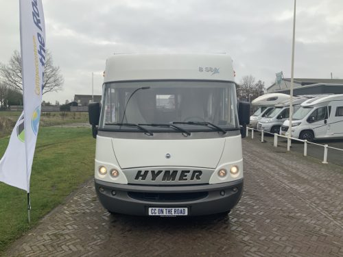 Hymer B 584 2.8 JTD 128 HP, Integral, Engine air conditioning, Front lift bed, 3 Isri seats, Long bench, Tow bar, Year 2005 Camper Centrum On the Road at Noorderringweg 4 in Marum. photo: 1