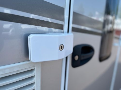 Dethleffs Trend 6757 Motorhome, A-class 4 persons photo: 15
