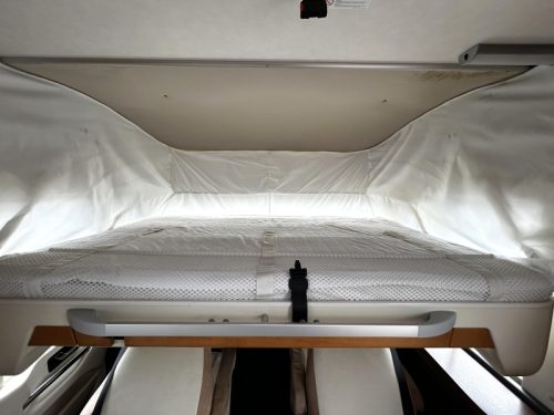 Hymer B614 CL Querbett/Hubbett/160PS Foto: 11