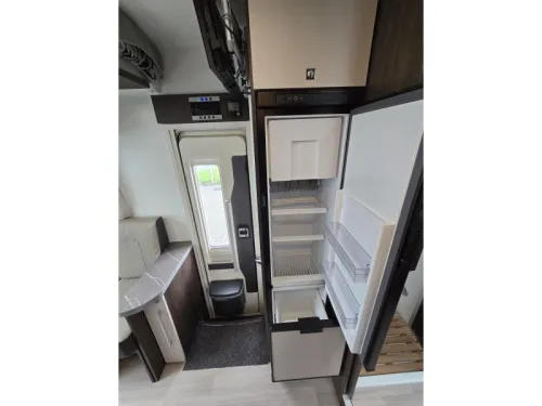 Benimar Cocoon Northautokapp 463 Single beds / Automatic  photo: 10