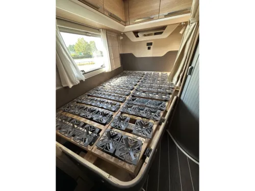 Knaus Sky Wave 60 Years 650 MF Autom-Hubbett-Luftfederung Foto: 21