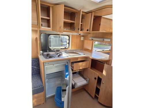 B&uuml;rstner Ventana 460 TS Mover-Awning with front wall photo: 10