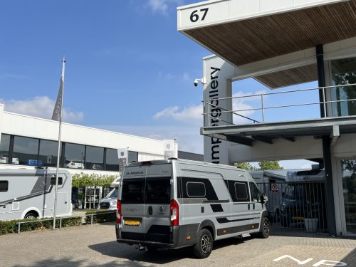 Adria Twin Supreme 640 SGX 9-T AUTOMAAT 2X ZONNEPANEEL Foto: 18