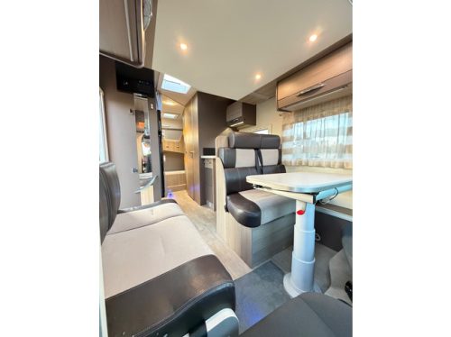 Chausson 616 5 SITZPL&Auml;TZE / STOCKBETT / HUBBETT / FAHRRADTR&Auml;GER / KAMERA / XXL K&Uuml;HLSCHRANK + GEFRIERSCHRANK / TV / SICHERHEITSSCHL&Ouml;SSER / 155PS Foto: 3