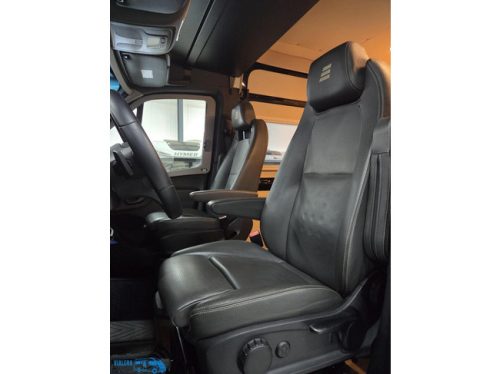 Hymer Grand Canyon S Crossover 4x4 *190pk Automaat* VOL!!! Foto: 14