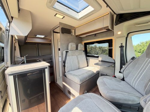 P&ouml;ssl Summit Shine 600 L AUTOMATIC/ACC/TOW HITCH/2 BATTERIES/GAS DUO/ELEC PARKING BRAKE/ALL SEASONS photo: 9