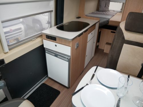 Roadcar (P&ouml;ssl) R640, 6.40 Meter Camper Van, Single Beds photo: 12