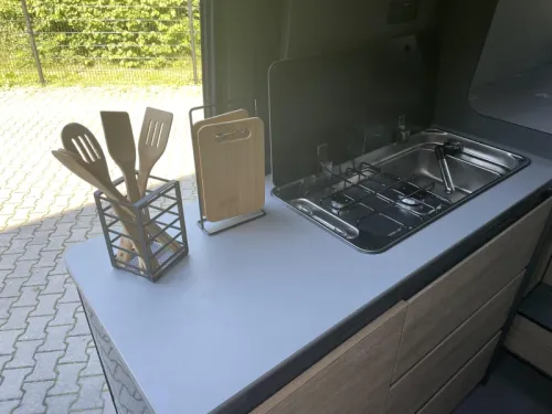 Dethleffs Globetrail 640 ES - Van N Bike- Luxury photo: 8