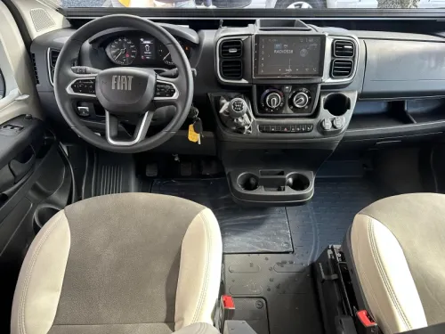 McLouis Glamys 320 NEW 8-Berth Overcab 140HP photo: 21