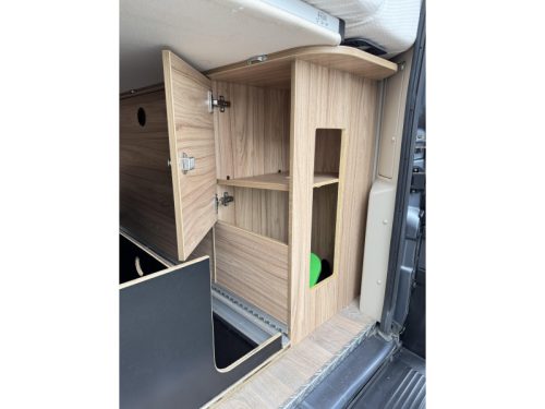 Hymer Yellowstone 640 - Langes Bett 205 cm! - Foto: 18