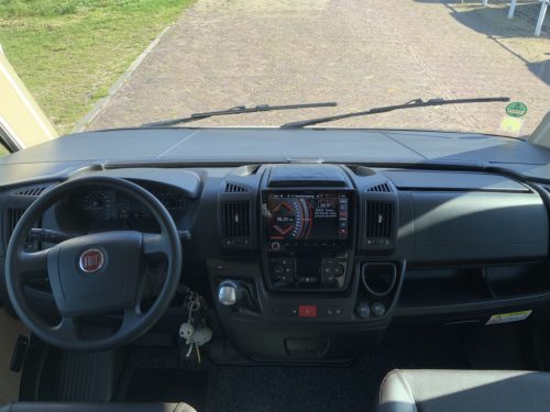 Carthago Malibu I 460 AUTOMATIC 150 hp Integral, Length-beds & Pull-down bed, Garage, Engine air conditioning, Roof air conditioning, Level System, Camper centrum on the road Marum photo: 31
