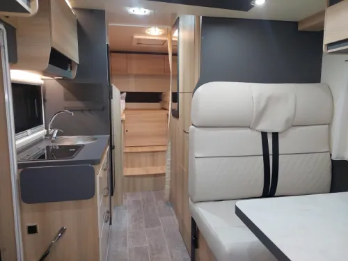 Itineo PJ700 single beds pop-top roof photo: 16