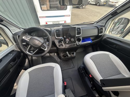 Adria Coral 670 DL 60 Years Edition Foto: 10