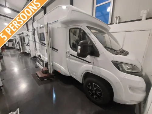 Itineo PJ700 single beds pop-top roof photo: 0