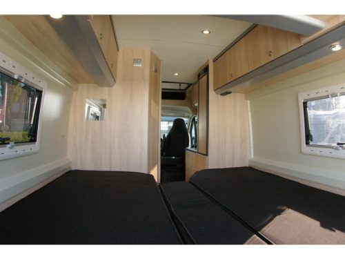 Clever Runner 636 Camas individuales, Techo elevable. foto: 17