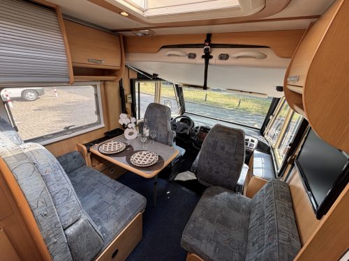 Tec ROTEC LIFT BED + ROUND SEATING AIRCO LPG FIAMMA LOCKS photo: 1