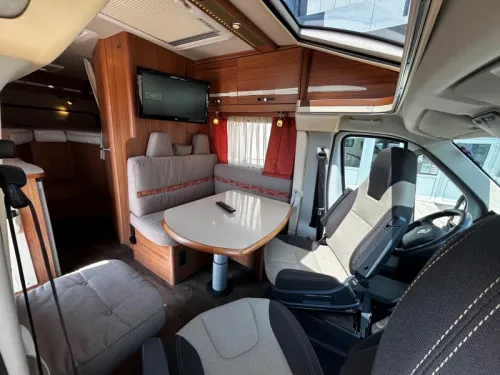 Eura Mobil Terrestra 650 EB TV, Maxxfan, Res.rad Foto: 9