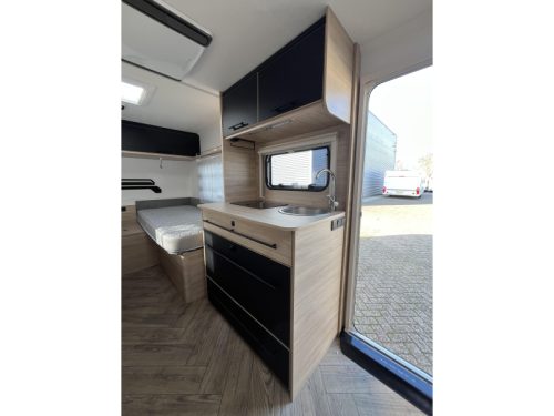 Caravelair Sport Line 492 Unico Verona Prs-voorwand  foto: 6