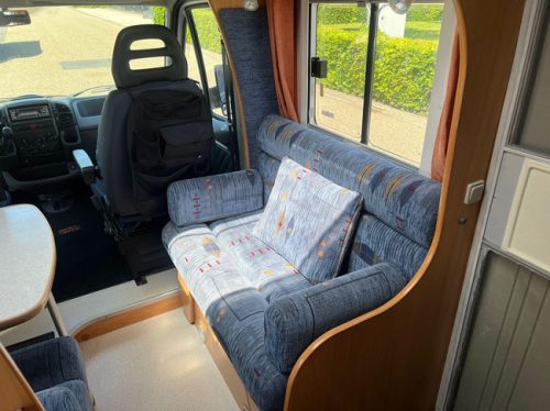Chausson Fiat Ducato Kastenwagen | Franz&ouml;sisches Bett | Kassettenschattierung | Fahrradtr&auml;ger | Lattenrost | Heizung Foto: 19