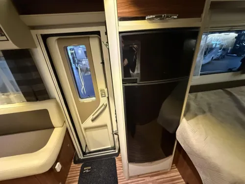 Adria Coral S 650 SF Frans bed  foto: 11