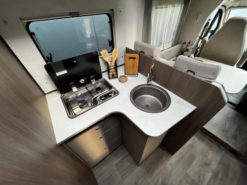 Carado T 447 - with TV + Dish photo: 11